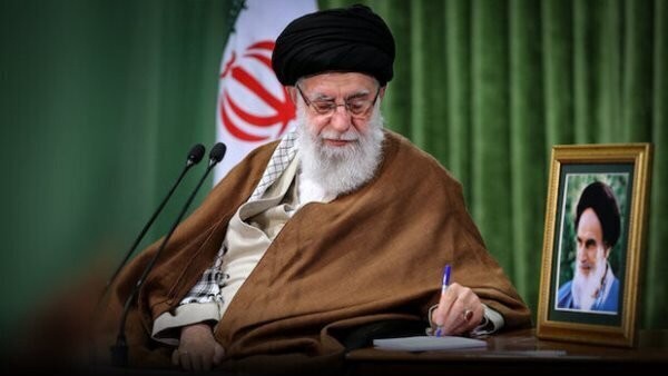 ابقای سه تن از فقهای شورای نگهبان توسط رهبر انقلاب