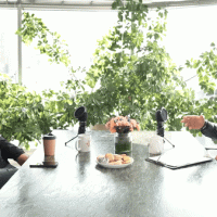 این را بسازیم که فقط وایرال شود